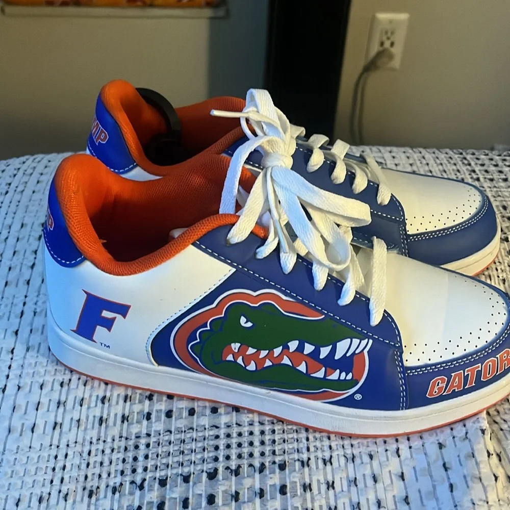 University of Florida Gator Athletic Shoes. Orange and Blue Size9 STS Footwear